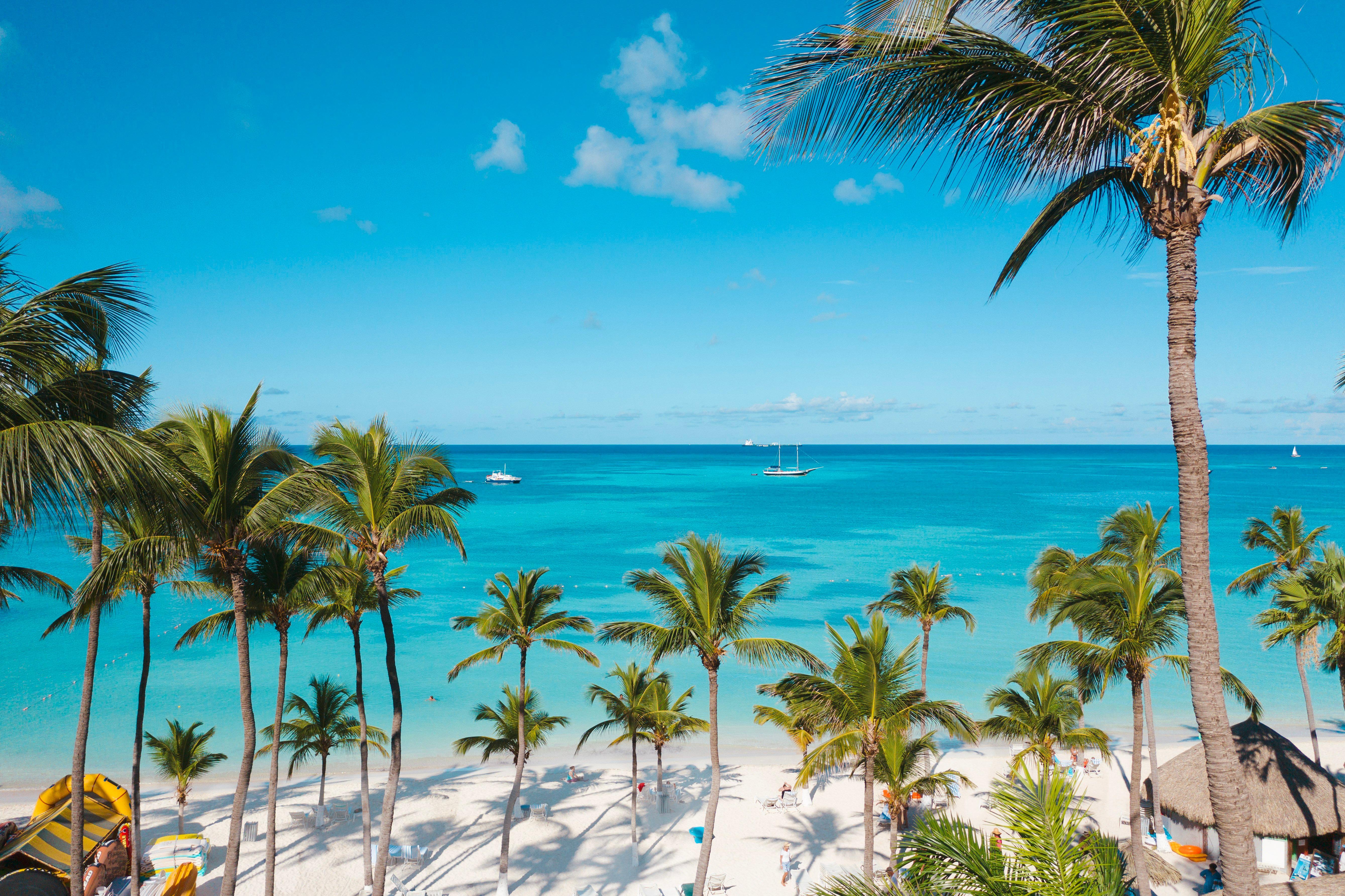 Holiday Inn Resort Aruba - Beach Resort & Casino, An Ihg Hotel Palm Beach Exterior photo