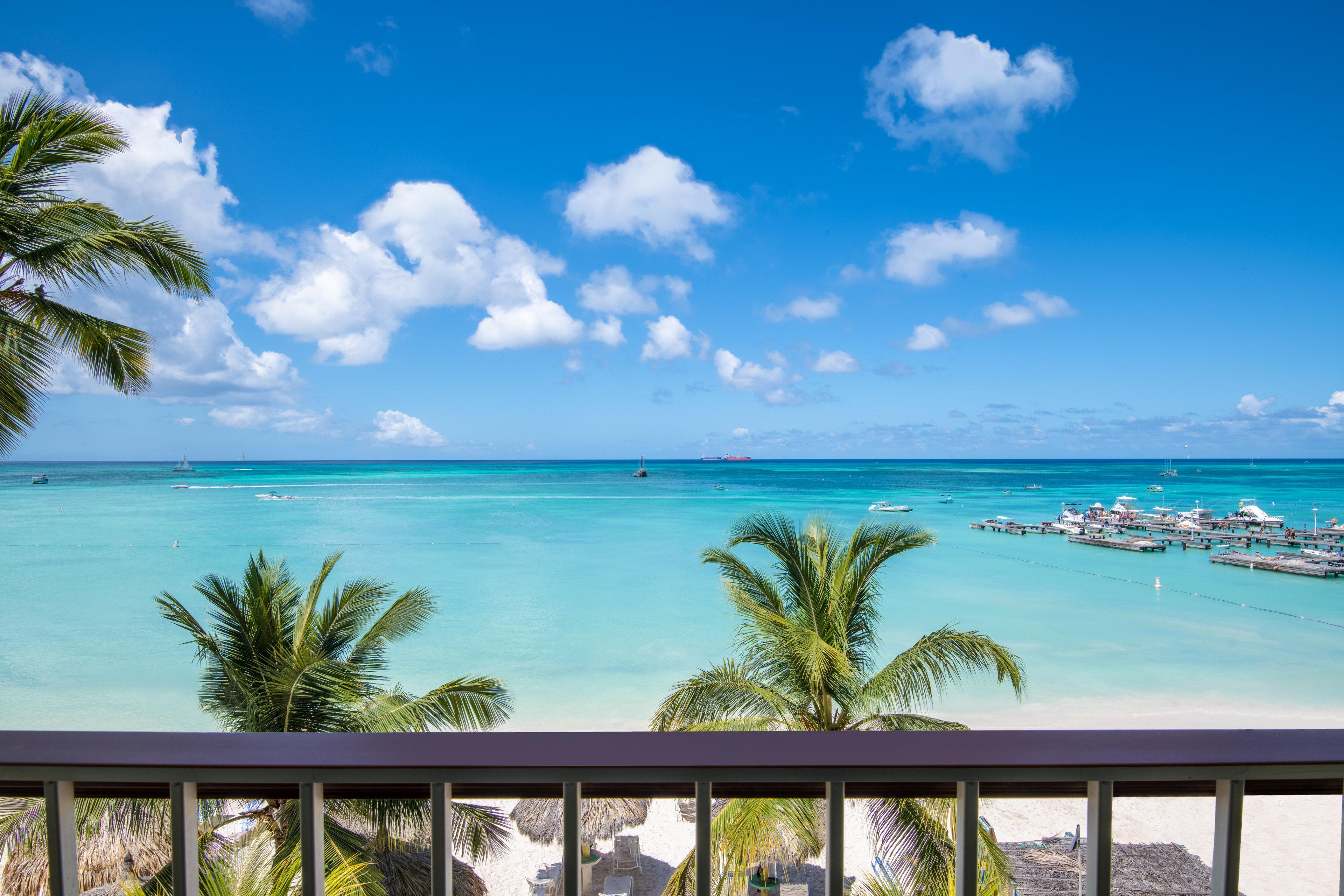 Holiday Inn Resort Aruba - Beach Resort & Casino, An Ihg Hotel Palm Beach Exterior photo